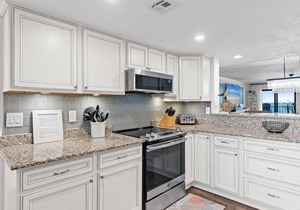 SD 508: Beachfront Boho - Indulge in Sunset Serenity with Gulf Views!