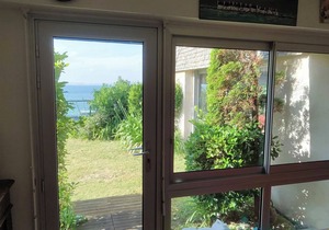 Single-storey house with sea view, 2 stars, with garden, pedestrian walkway, parking