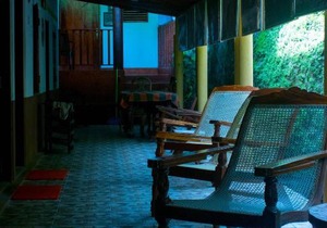 Sinharaja Backpackers