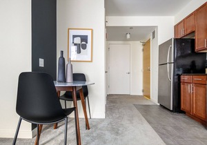 Smart Loop Studio w/Pool, Gym, nr. Merchandise Mart & L, by Blueground