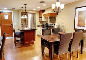 Solara Canmore King & Queen beds, 2 bathrooms, Pool/Hot Tub, Parking