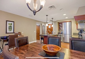 Solara Canmore King & Queen beds, 2 bathrooms, Pool/Hot Tub, Parking