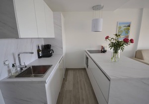 SPACIOUS 2 PIECES CROSSING Ideal for 1 couple and 2 children
