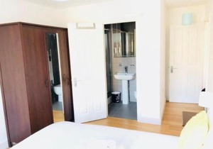 Spacious 2bed 2bath by Station Stockwell (4)
