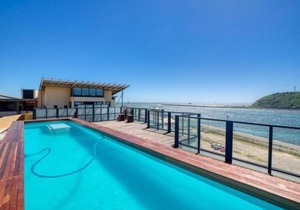 Spacious 6 Sleeper - Bay and Sea View - Walk to the Beach - Point Waterfront KZN