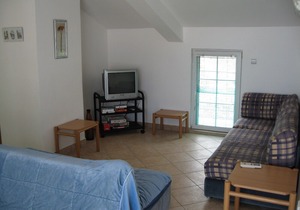Spacious apartment on the Budva Riviera, 350 metres from a beautiful beach