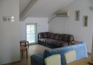 Spacious apartment on the Budva Riviera, 350 metres from a beautiful beach