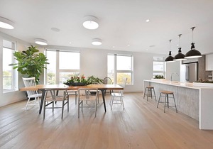 Spacious Central Square Studio w/Doorman, near T Stop