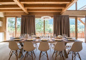 Spacious chalet for 12 people in megeve