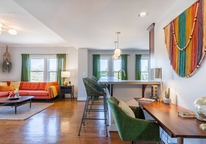 Spacious Plaza Condo 12