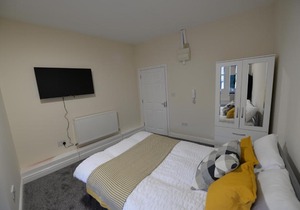 Spacious Studio City Centre (3)
