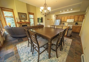Spacious Townhome | 4BR + Lake & Summer Fun