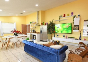 Spring Sale | Huge backyard | Entire House | Calle Ocho| South Beach 12min