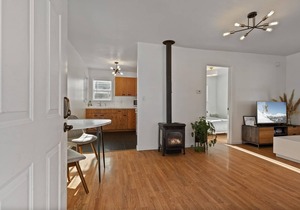 St. Helens Place Bungalow | Old Bend | Pet friendly (dog)