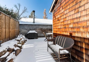St. Helens Place Bungalow | Old Bend | Pet friendly (dog)