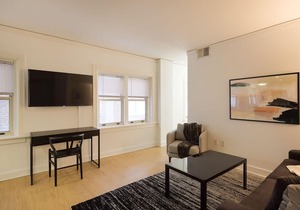 Steps to Shops, Eats | Easy Access + W&D | Zencity
