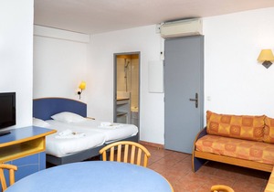 Studio Abordable | Accès Piscine + Climatisation!