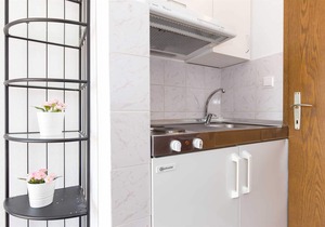Studio Apartment Željka 2