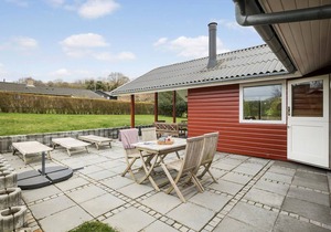 Stunning home in Allinge with WiFi