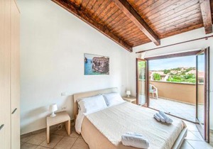 Stunning Apartment In Trinitadagultu Ot With Wifi