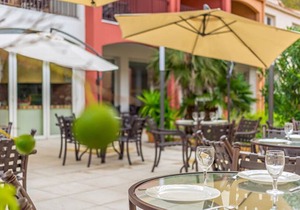 Stunning two bedroom in the South of France at Le Club Mougins