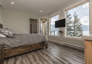 "The Lodge on Harrison Lake" (Suite #1)