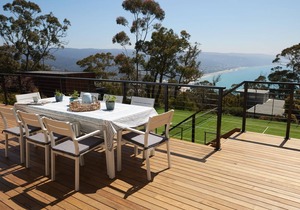 The White House - Lorne