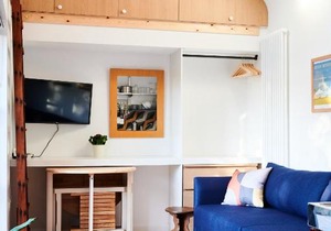 Tiny Cottage with Terrace & Parking, Central Lewes