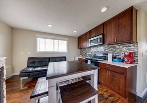 Upper Level Condo with Private Balcony & Nearby Beach Access - Dog-Friendly