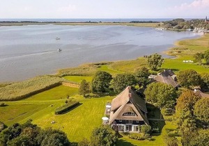 Vacation apartment "Hof Zeesenblick 03"