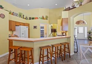 VERY CLEAN & SPACIOUS! Pool, Game Room, BBQ, 2 King Masters-Close to Disney!