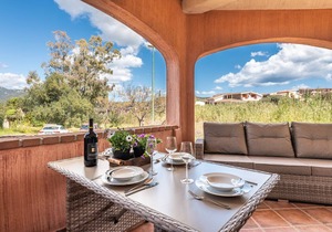 Villa Isabel with Wi-Fi, Air Conditioning, Terrace and Garden