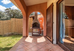 Villa Isabel with Wi-Fi, Air Conditioning, Terrace and Garden