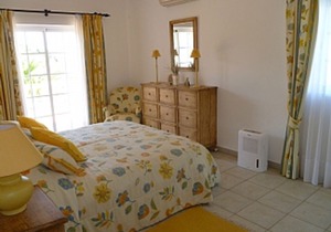 Villa With Private Pool And Open Views Over The Countryside And Golf Course