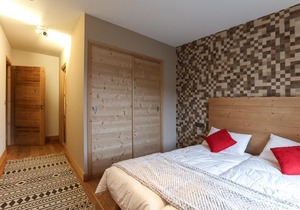 Wifi, resort center, fitness, swimming pool, sauna, hammam, terrace, balcony, parking, tv
