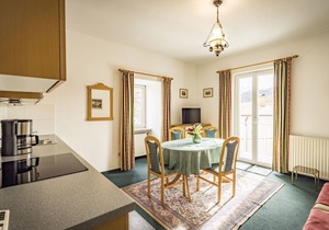 Wohnung PREDIGTSTUHL: Helle 2-Zimmer-Nichtraucher-Wohnung für 1-3 Personen mit großem Süd-Balkon