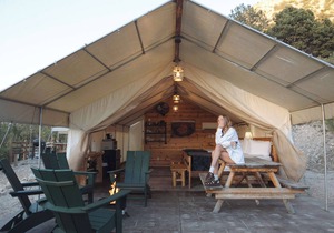 Zion, Bryce Glamping with Heat, AC, & Private Bath