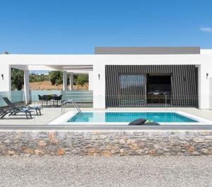 Armonia Suites Gennadi 