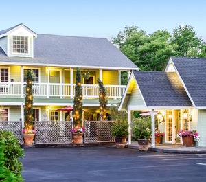 Baechtel Creek Inn Hotel 