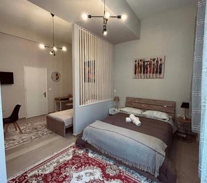 Dora Apartments 
