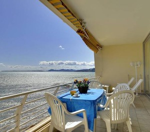 Eden Beach 