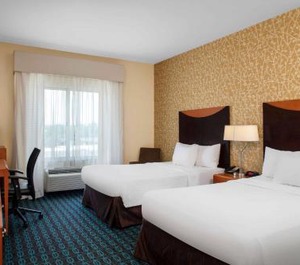Fairfield Inn 