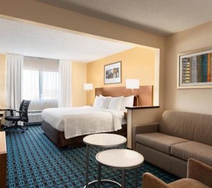 Fairfield Inn 