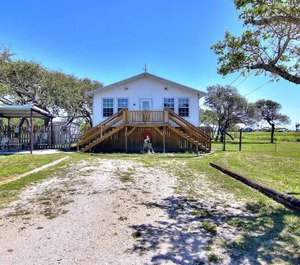 Fantasy Oaks Lodge 