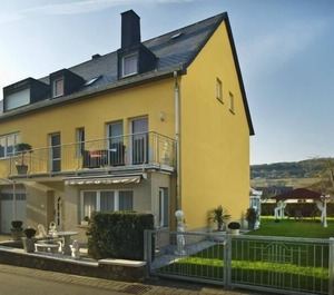 Holiday Trittenheim Persons Bedrooms 
