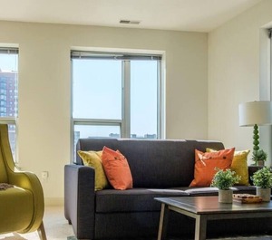 Frontdesk East Town 