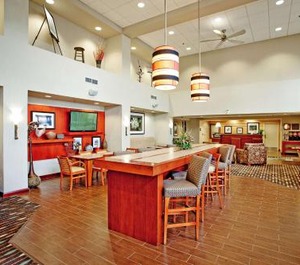 Hampton Inn 