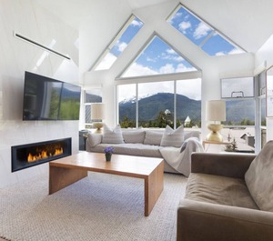 Peak Lodge Whistler 