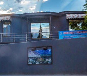 Naveed Tourist Inn 