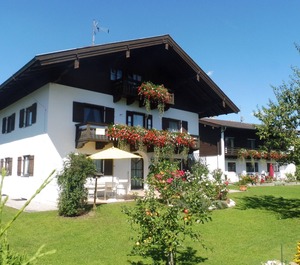Ferienwohnung Wennesz Chieming 